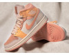 Nike Air Jordan 1 Retro Mid Apricot Orange розовые с бежевым
